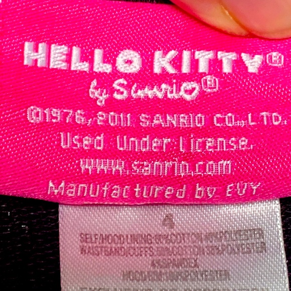 Girls Bundle Gap Kids Sweats The Children’s Place Shirt & Hello Kitty Sweatshirt - Picture 7 of 17